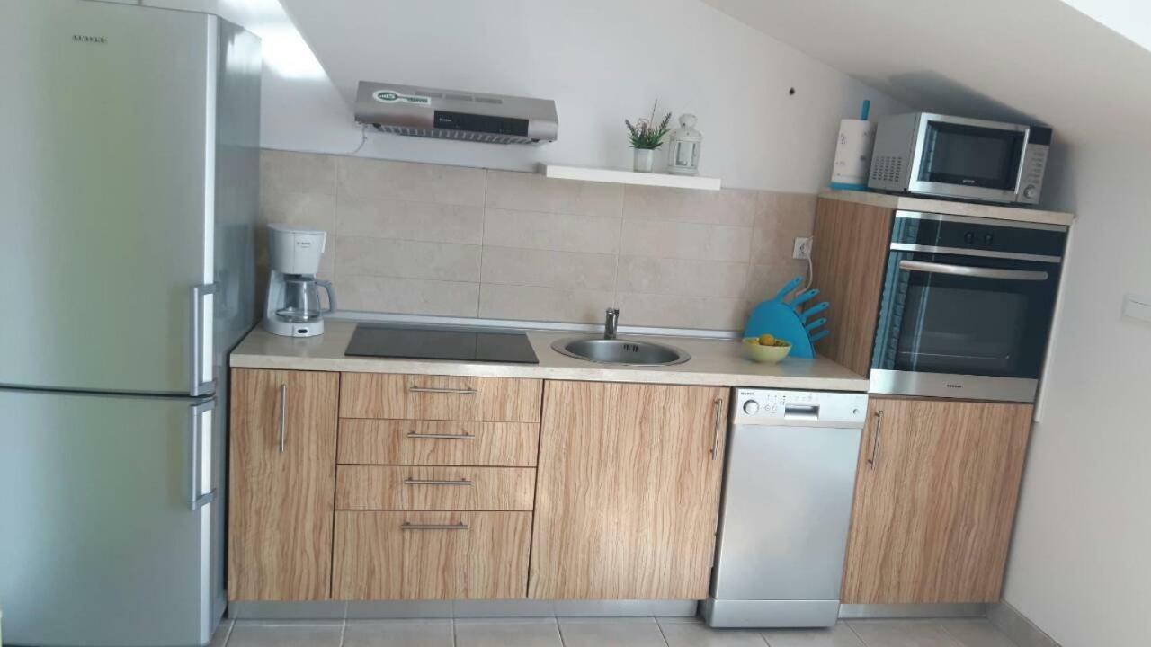 Apartmani Kali Exteriör bild