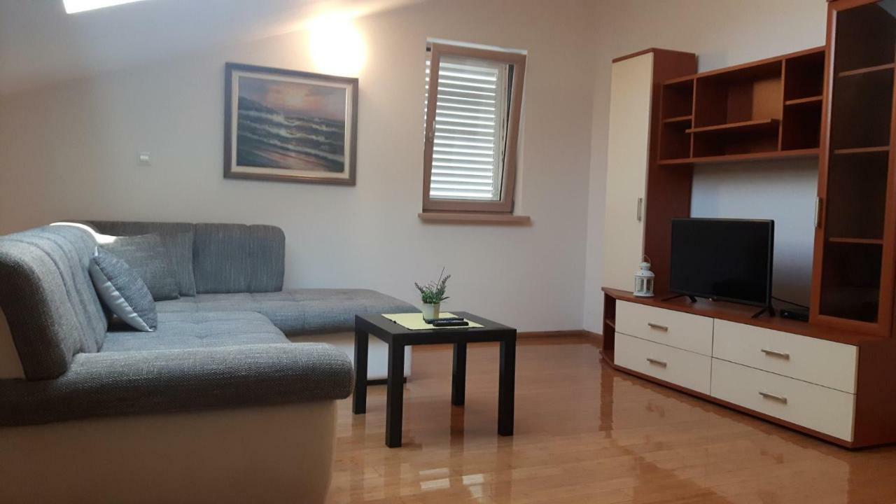 Apartmani Kali Exteriör bild